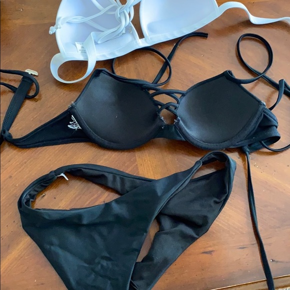 Black and white swimsuit bundle - Picture 6 of 6